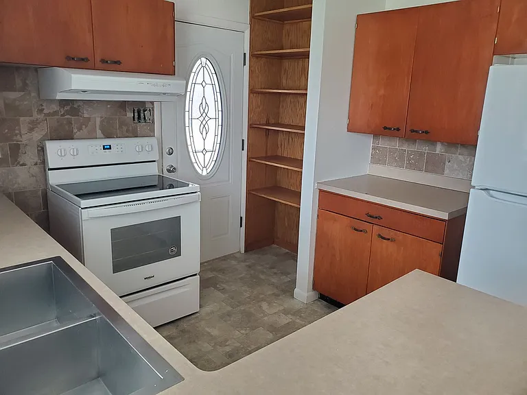 1711 SW Kent Pl — Photo 30