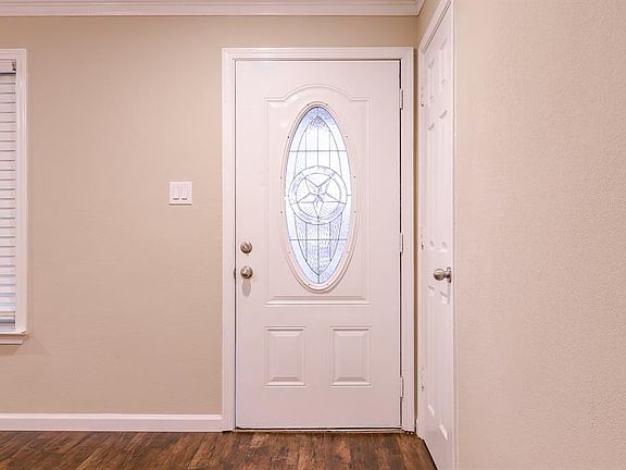4th image of 14718 Honey Ln