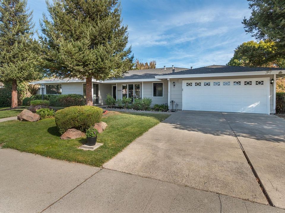 2nd image of 7025 Greenhaven Dr