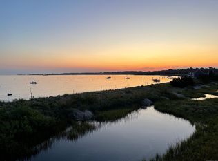 14 Oak St, Stonington, CT 06378