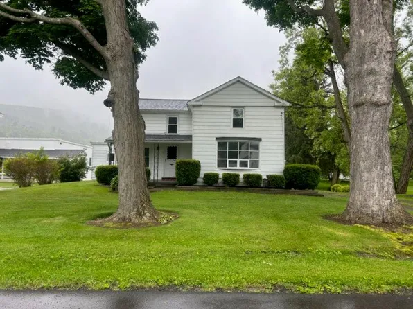 12 Church St, Tioga, PA 16946