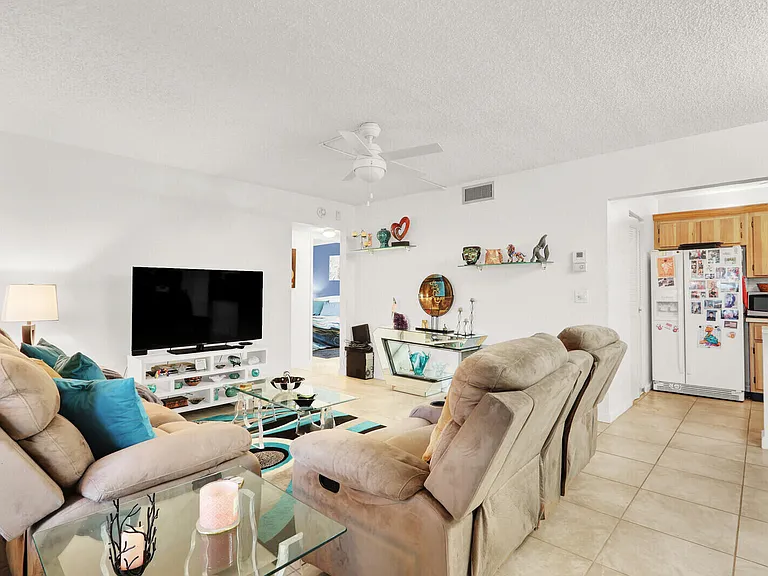 309 Knotty Pine Cir #A-1 — Photo 2