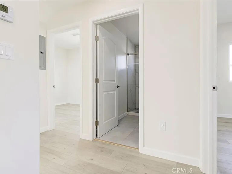 7408 Radford Ave — Photo 11