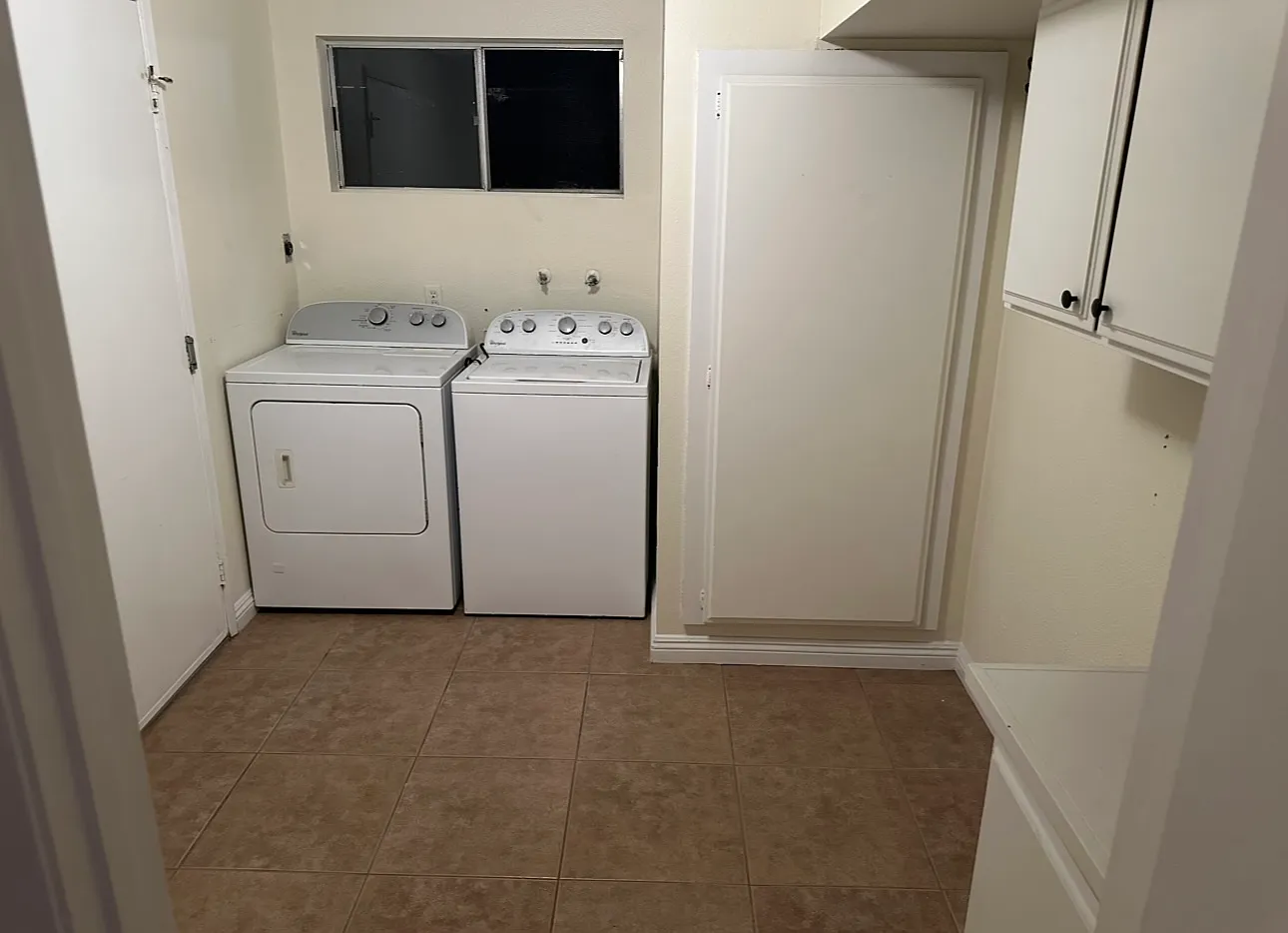 4 bed, 2123 sqft, $4,500 — Photo 3