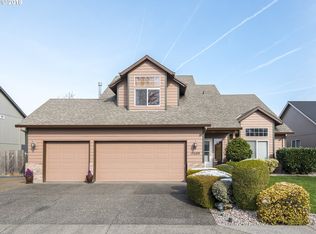 15089 SE Pinegrove Loop, Clackamas, OR 97015