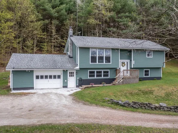 437 Browns River Road, Essex, VT 05452