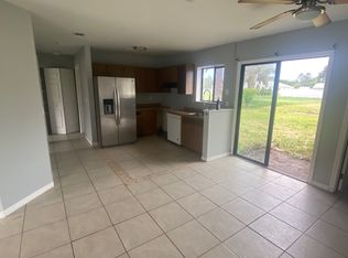 5591 Kenwood Dr, North Port, FL 34287