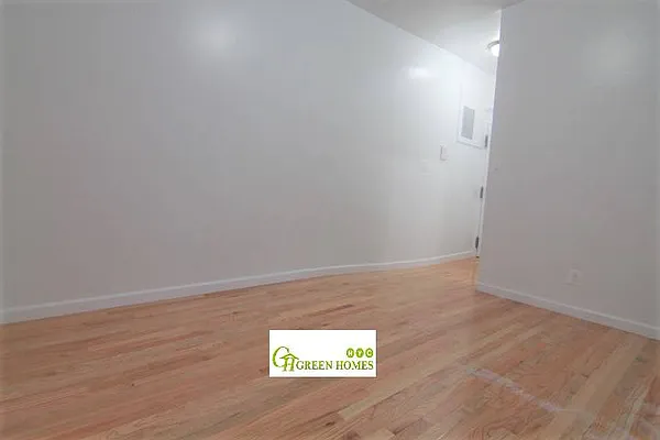 Rented by Green Home NY Realty LLC | media 2