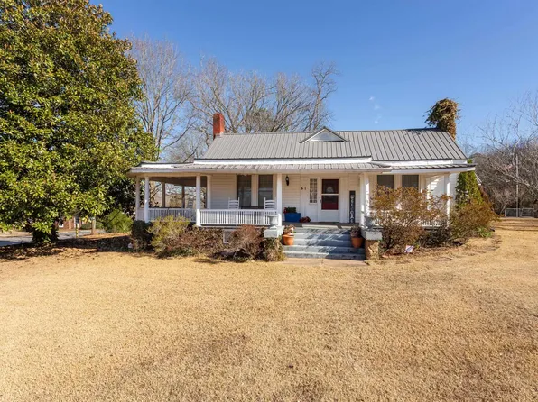 61 Chestnut St, Lincoln, AL 35096