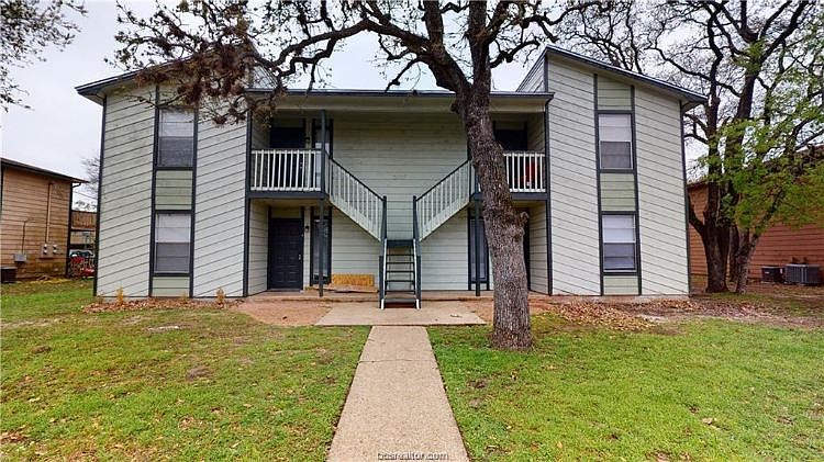 1st image of 2404 Bosque Dr #C