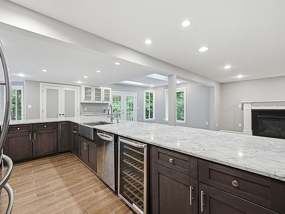5th image of 8474 Ararat Ct