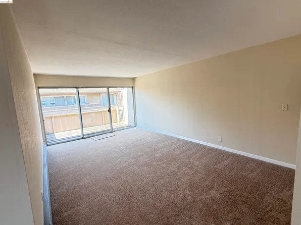 260 Industrial Pkwy APT 38, Hayward, CA 94544