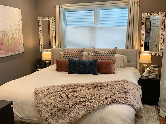 King size bed as shown