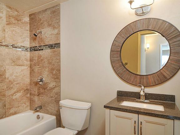 5th image of 1700 Civic Center Dr APT 408