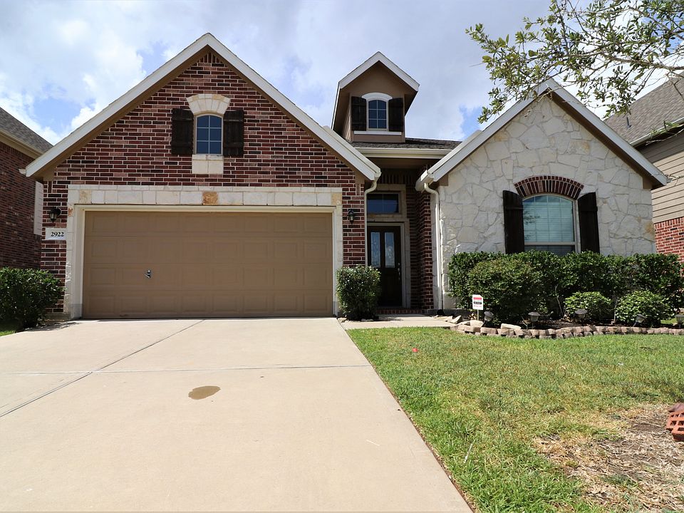 1st image of 2922 Shadowbrook Chase Ln