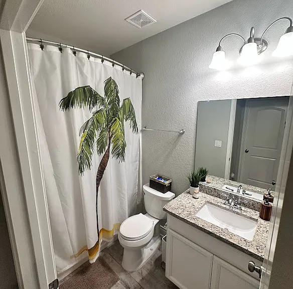 1st Floor Full Bathroom