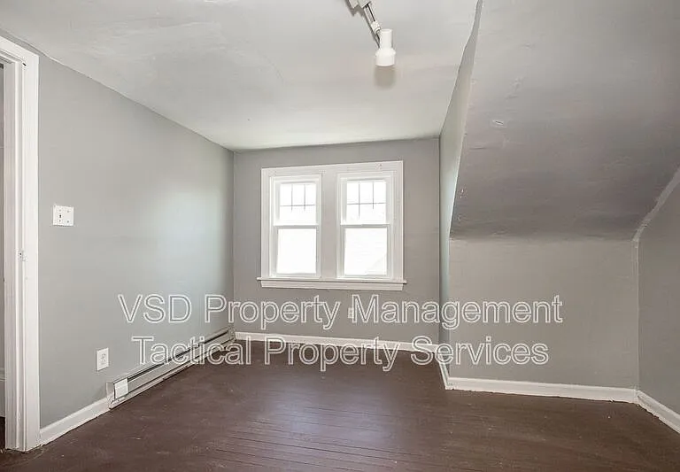 14717 Milverton Rd #UP — Photo 27
