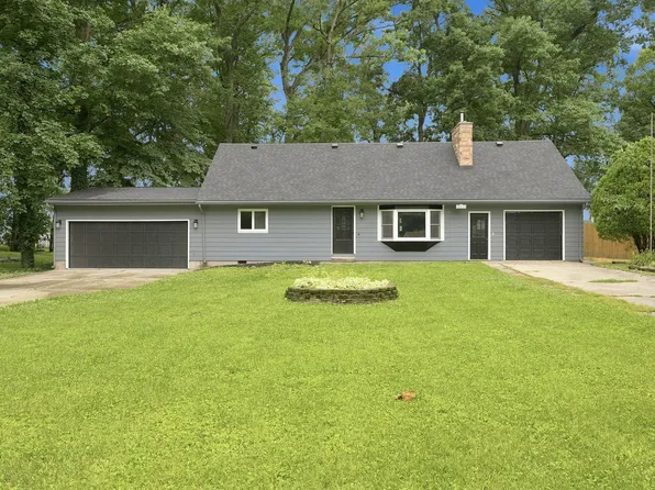 18111 Faylor Dr, Huntertown, IN 46748