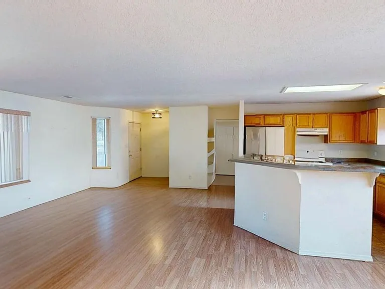 500 Rafael St — Photo 6