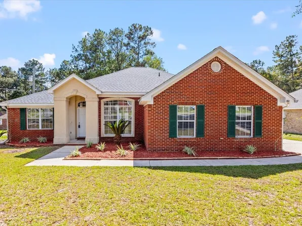 151 Hilltop Dr, Midway, FL 32343