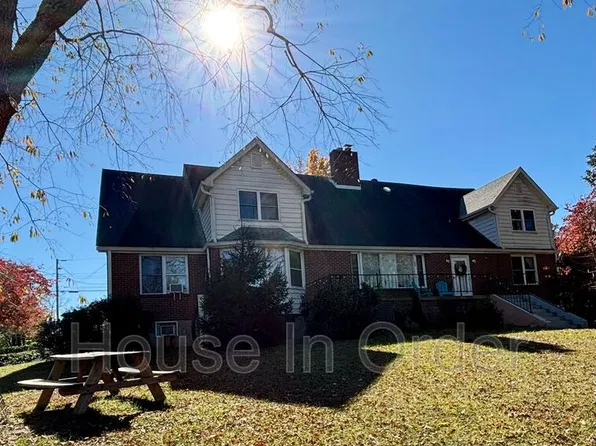 105 Lakewood Dr APT 4, Asheville, NC 28803