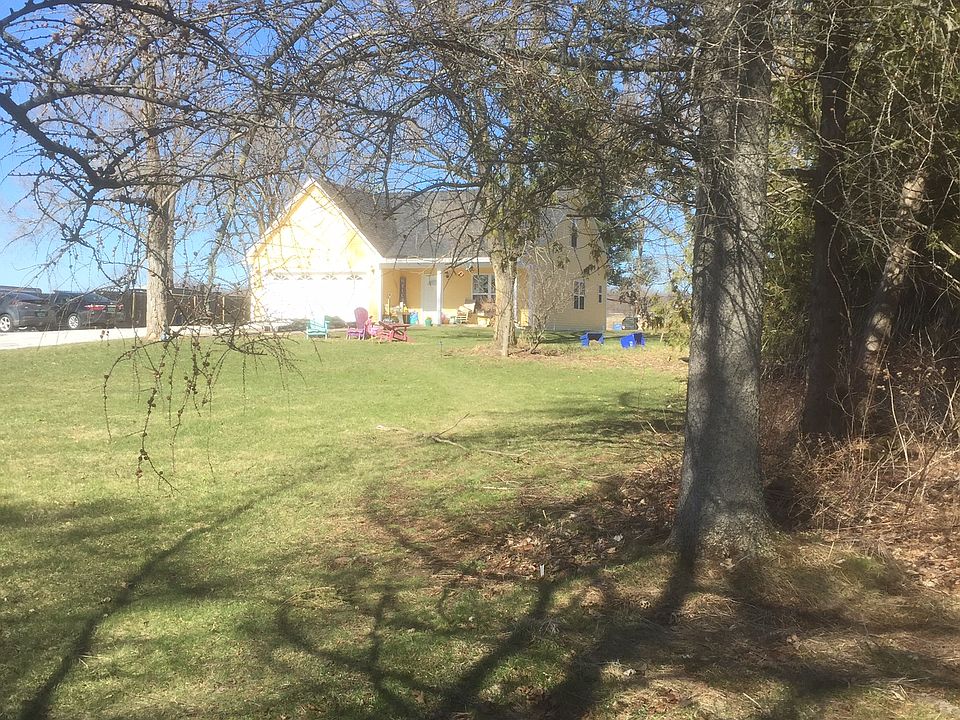 2nd image of 2046 Highgate Rd