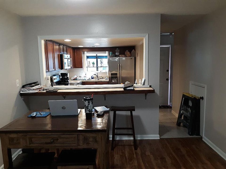 2nd image of 601 38th Ave N #D