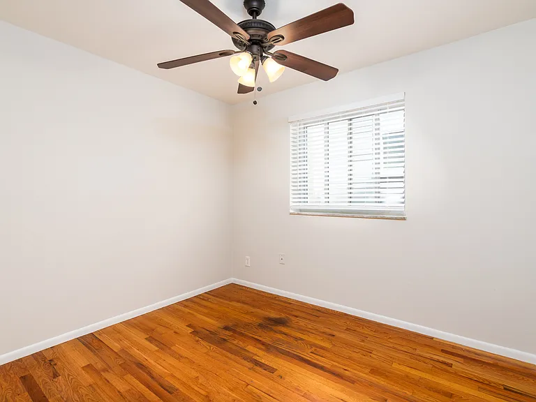 7215 Southwest Ave #110AD — Photo 11