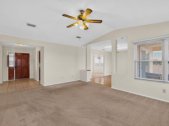5th image of 6058 Cottontail Rd NE