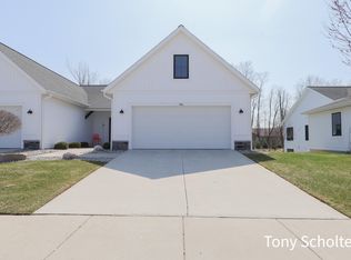 944 Harper Woods Dr SW, Byron Center, MI