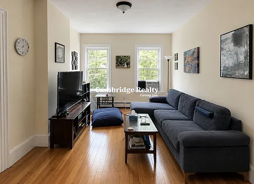 502 Cambridge St #3A Photo 1