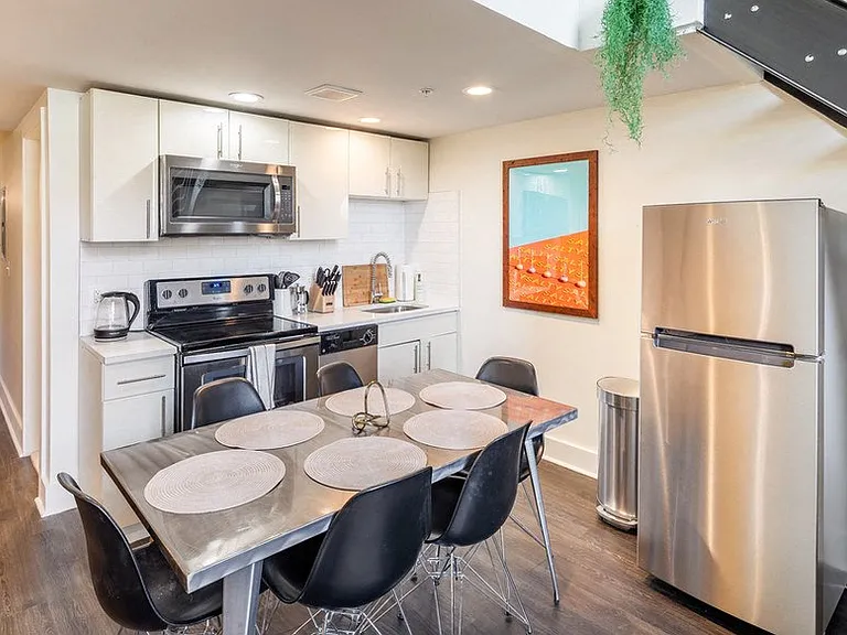 West Lofts Apartments — Photo 16