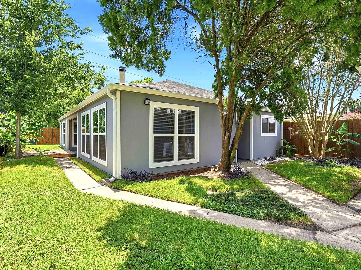 3 bed, 2.0 bath, 1500 sqft, $2,000 — Photo 4