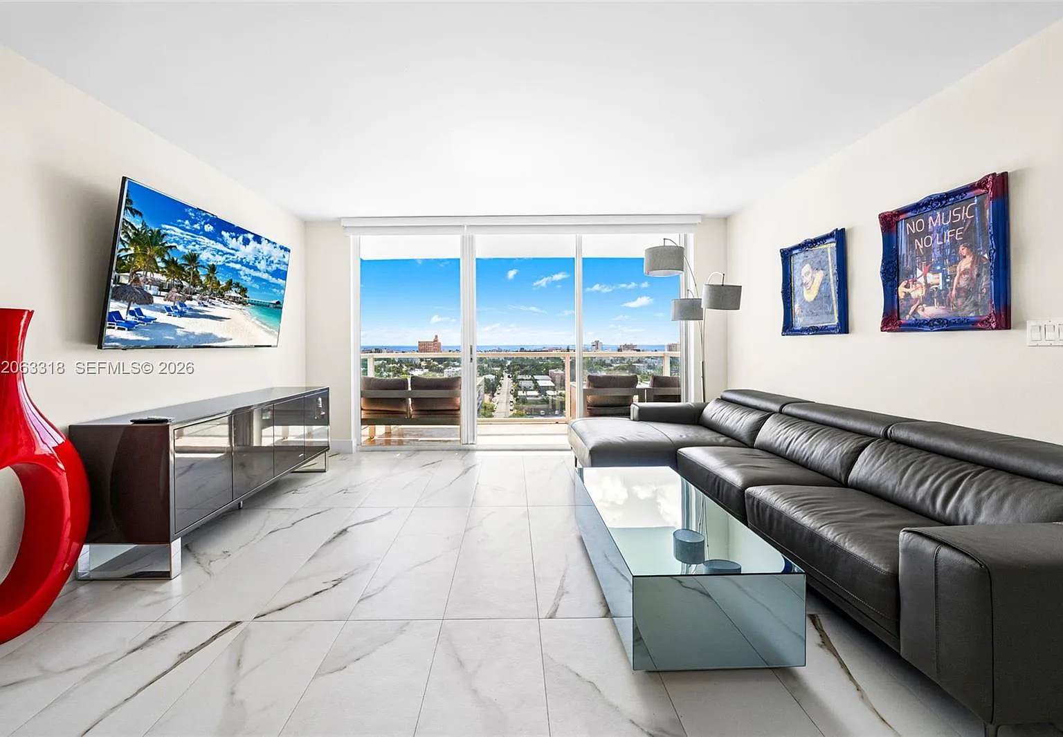 The Floridian Condo — Photo 2