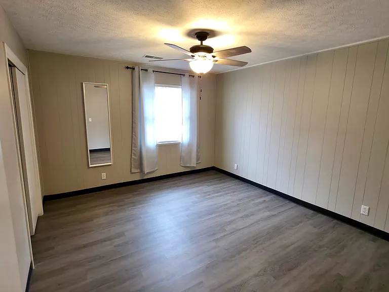 252 Randolph Rd — Photo 13