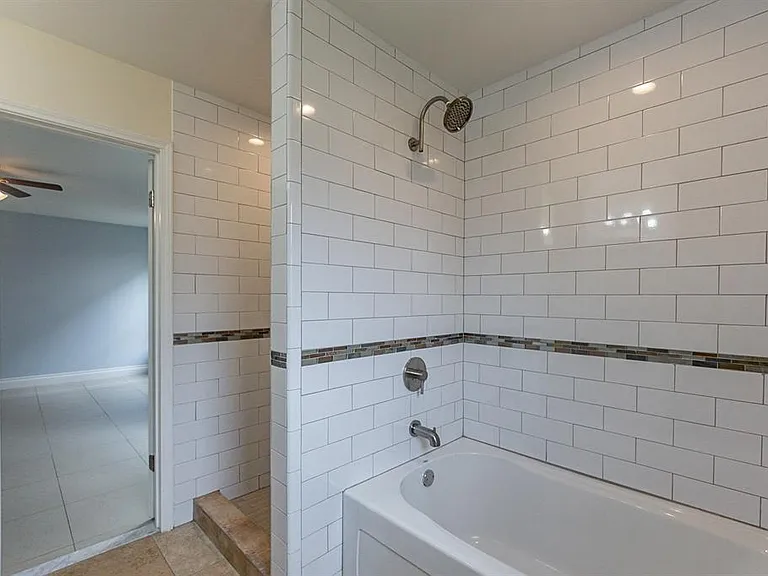 12023 Meadow Place Dr — Photo 45