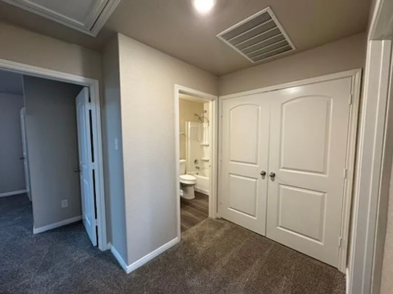 2906 Lavender Mdw — Photo 15