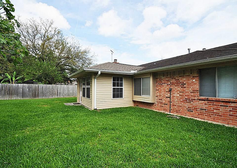 1st image of 14318 Whitecross Dr