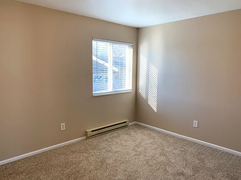 1700 Erin Ct #B — Photo 32
