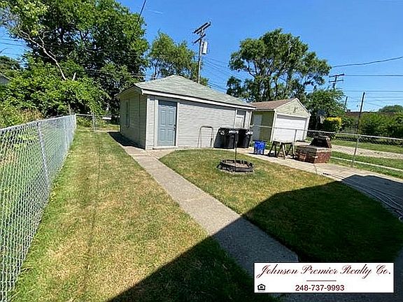 5th image of 2656 Wreford St
