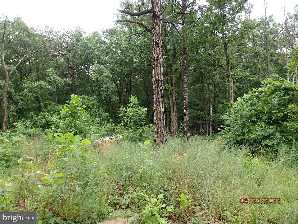 1st image of 523 Cardinal Dr