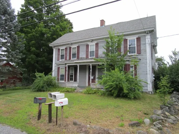 49 S Village Rd, Loudon, NH 03307