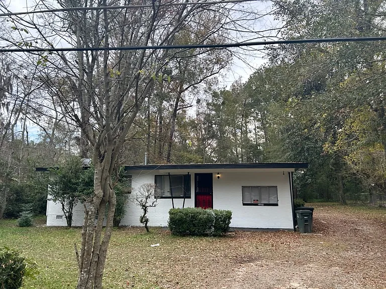 2609 Texas St — Photo 3