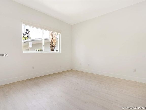 3rd image of 628 Santander Ave APT 7