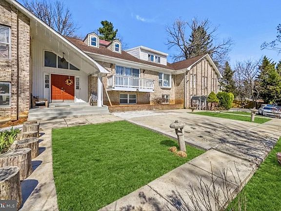 3rd image of 12 Baughman Ct