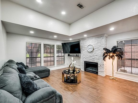 4th image of 7306 Highland Glen Trl