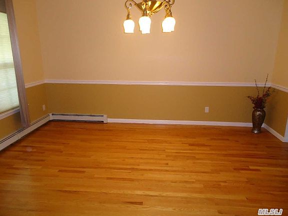 5th image of 138 Maple Wood Ln