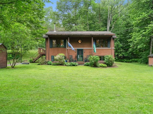 1716 US Route 2, Moretown, VT 05676