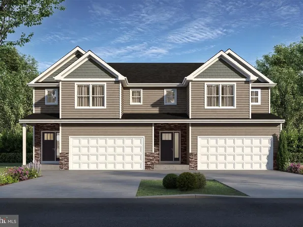 174 Ida Red Dr #157, Leesport, PA 19533