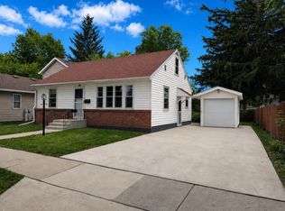 243 1st St, Prairie Du Sac, WI 53578